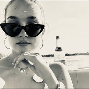 Meet your Posher, Sydney